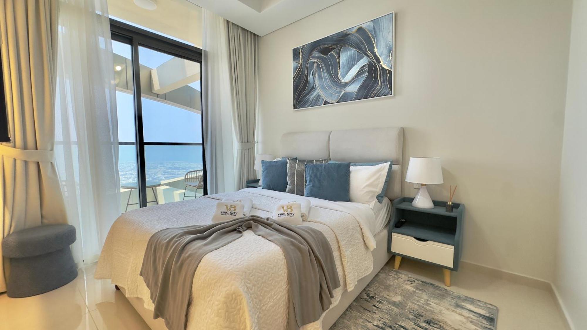 High-rise 2br 57th Floor Close To Downtown By Vibel