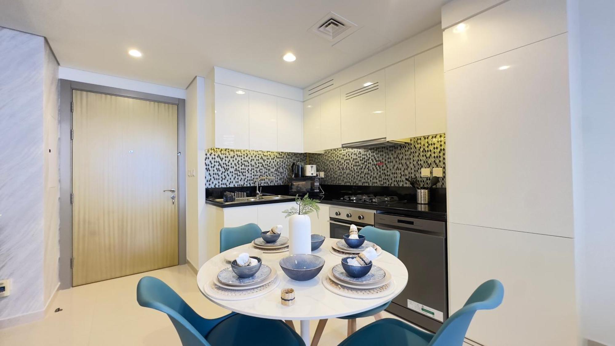 Apartment High-rise 2br 57th Floor Close To Downtown By Vibel